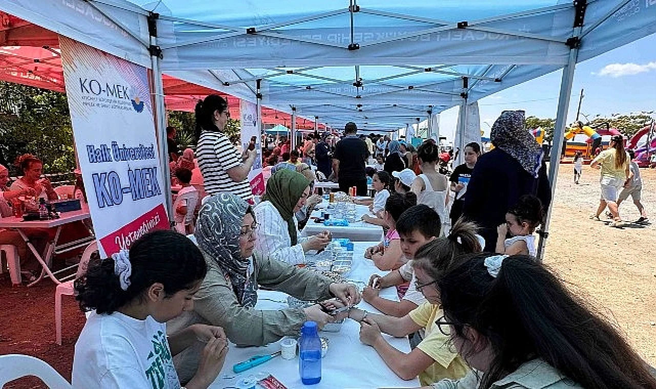 Sahilde şenlik, denizde yarış