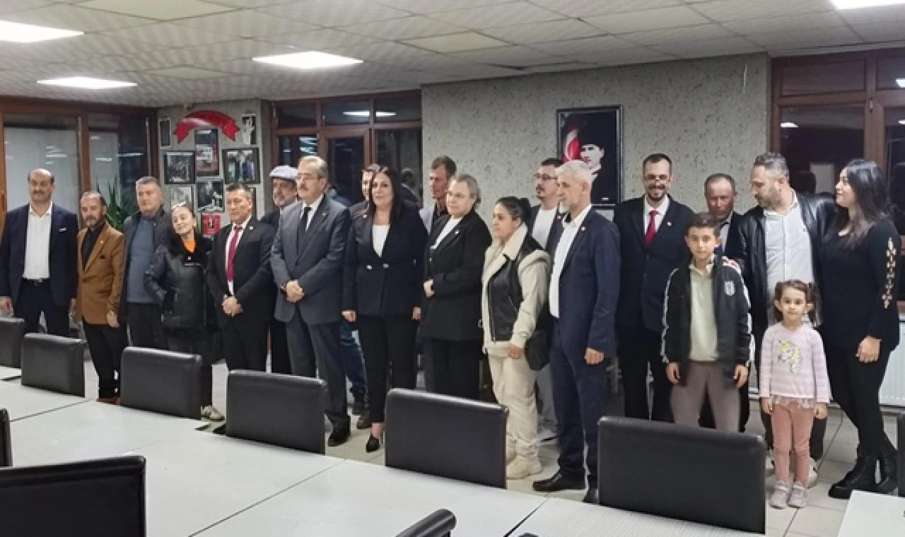 Çanakkale Lapseki’de Merkez Sağ Parti'de Büyük Buluşma! BBP, Yeniden Refah ve Ak Parti'den Katılımlar