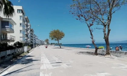 Bursa Güzelyalı sahili betona büründü