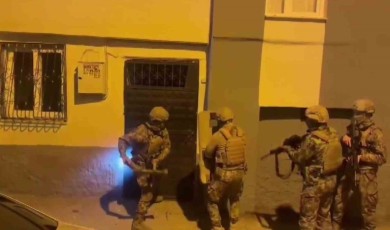 Adana’da silah ve mühimmat ticareti yapan şebeke çökertildi: